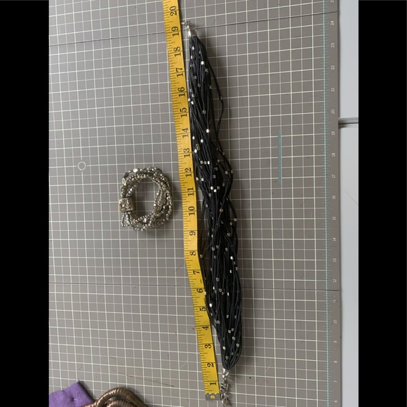 Catchy necklace set. Necklace in dark navy. 19” - Picture 6 of 7